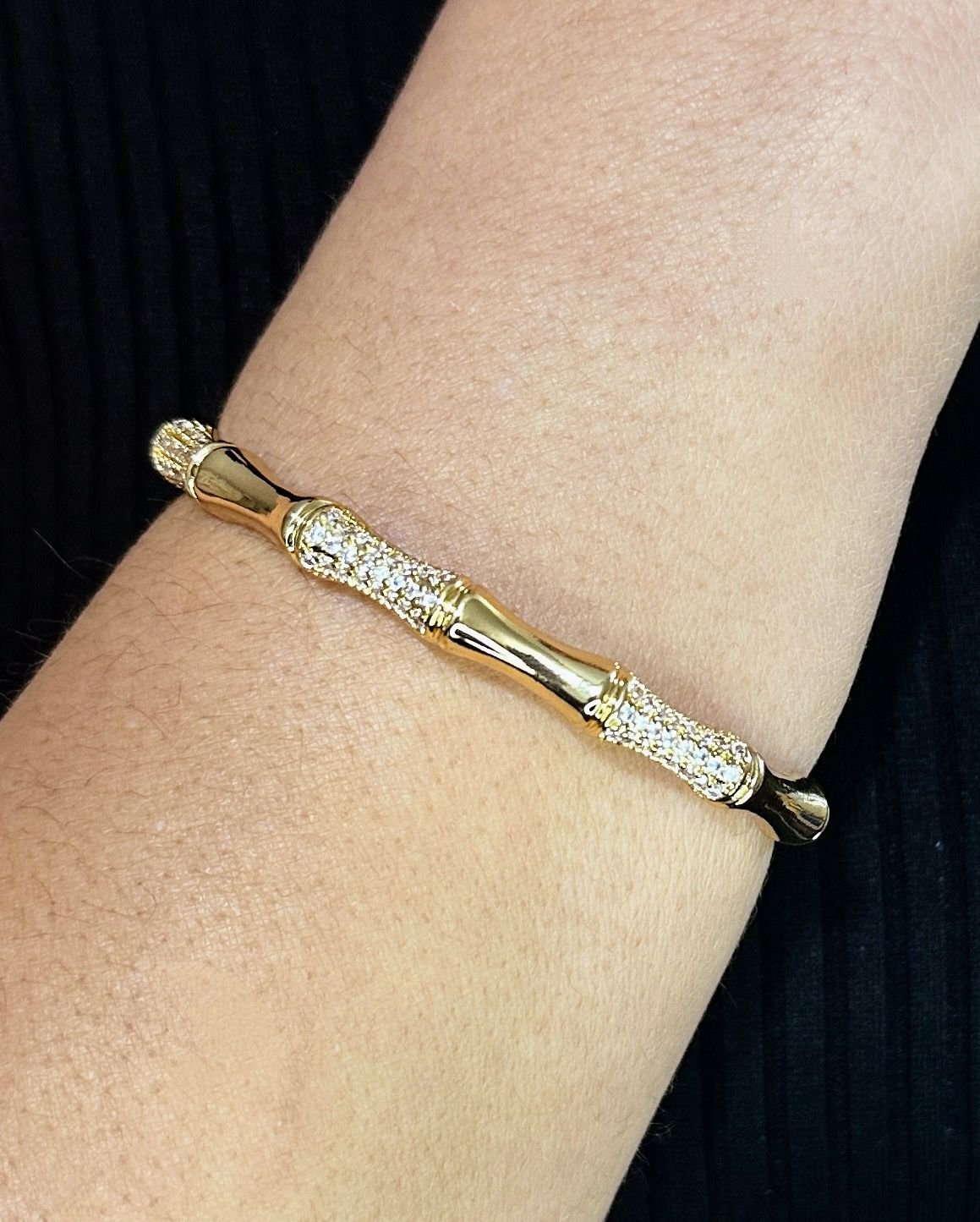 BRACELETE RIGIDO BAMBU COM ZIRCÔNIAS